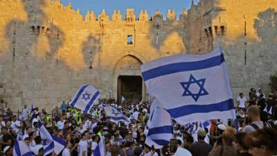 Правые активисты планируют марш в Иерусалиме с флагами, полиция не разрешает - vesty.co.il - Израиль - Иерусалим