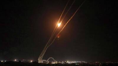 Новый обстрел из сектора Газы: ракета упала в Сдероте - vesty.co.il - Израиль - Иерусалим - Газы - Из
