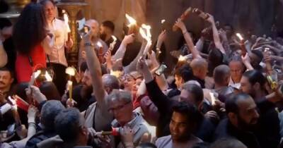 Иисус Христос - патриарх Феофил III (Iii) - Благодатный огонь сошел в храме Гроба Господня в Иерусалиме (видео) - focus.ua - Иерусалим - Украина - Греция - Видео - Огонь