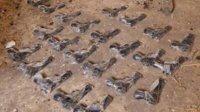 24 пистолета за миллион шекелей: полиция перехватила партию контрабандного оружия - vesty.co.il - Израиль - Иордания - Ливан - Иерихон