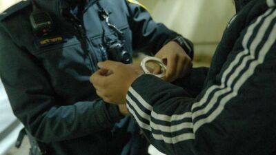 С ножом за пазухой и камнем в руке: на перекрестке Цур-Ицхак арестован молодой араб, планировавший совершить теракт - 9tv.co.il - Израиль - Ицхак