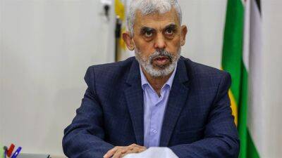 Яхья Синвар - Лидер ХАМАС в секторе Газы бросает вызов Израилю на фоне угроз убить его из-за причастности ХАМАС к волне террора - 7kanal.co.il - Израиль - Газы - Хамас - Из