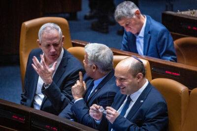 Беня Ганц - Законопроект Ганца может разрушить правительство Беннета - nashe.orbita.co.il - Израиль