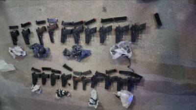 Полиция предотвратила контрабанду крупной партии пистолетов из Иордании в ПА - vesty.co.il - Израиль - Иордания - Ливан - Бейт-Лехема - Иерихон - Из
