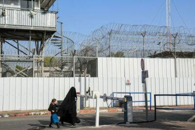 За что сидит под бессрочным арестом 79-летний старик? - news.israelinfo.co.il - Палестина - Ливан - Гана - Осло