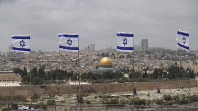 Опрос: 63% евреев Израиля не хотят израильского суверенитета на Храмовой горе - vesty.co.il - Израиль - Иерусалим