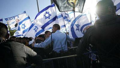 Моше Леон - По просьбе полиции: ограничено число участников Марша с флагами в Иерусалиме - vesty.co.il - Израиль - Иерусалим