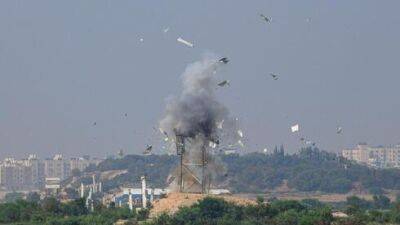 Видео: ЦАХАЛ наносит удары по объектам ХАМАСа в Газе - vesty.co.il - Израиль