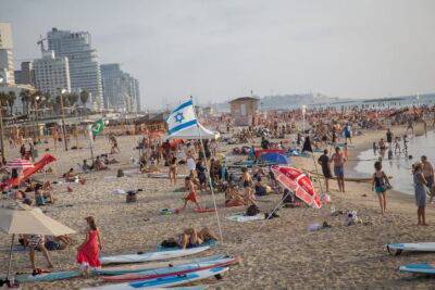 Врачи борются за жизнь израильтянина, едва не утонувшего на пляже в Бат-Яме - cursorinfo.co.il - Израиль - Наблус