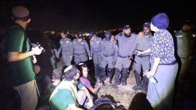 Солдаты ЦАХАЛ и полиция продолжают эвакуацию новых поселений по всей Ие”Ша, построенных движением НАХАЛА - 7kanal.co.il - Израиль