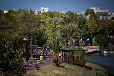 Парки Израиля переполнены: тысячи людей и туристов провели выходные на природе - cursorinfo.co.il - Израиль