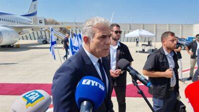 Яир Лапид - Премьер-министр Яир Лапид перед вылетом в Париж, куда он отправился с коротким визитом, расставил акценты, о чем скажет Эммануэлю Макрону - 7kanal.co.il - Израиль - Иран - Ливан - Франция - Париж