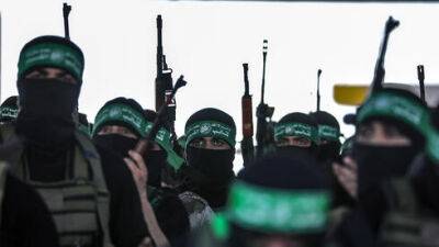 Новая стратегия ХАМАСа: сначала покончить с Абу-Мазеном, а уже потом с Израилем - vesty.co.il - Израиль - Иудеи