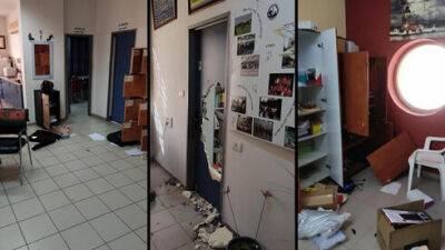 Видео: воры вынесли компьютеры из школы в центре Израиля и разгромили кабинет директора - vesty.co.il - Израиль - Тайбе