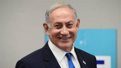 Биньямин Нетаньяху - Опасаясь отдельного участия «Яадут ха-Тора», в выборах, Нетаньяху опубликовал статью на первой полосе ультраортодоксальной газеты - 7kanal.co.il - Израиль