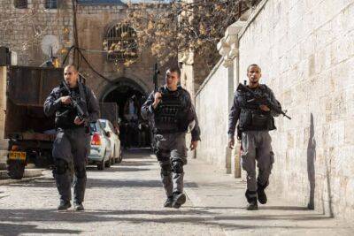 Полиция арестовала пятерых арабов, подозреваемых в нападении у гробницы пророка Шмуэля - cursorinfo.co.il - Израиль - Иерусалим