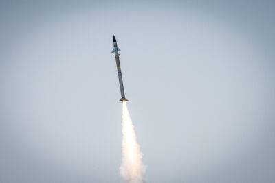 Яир Лапид - «Исламский джихад» произвел ракетный обстрел Тель-Авива, 2 ракеты сбиты над Гуш-Даном - nashe.orbita.co.il - Израиль - Тель-Авив