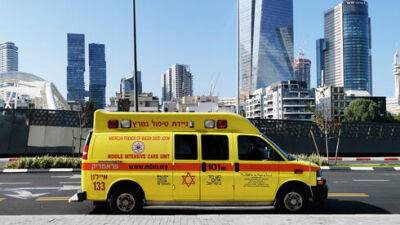 Тяжелая авария в центре Тель-Авива: автомобиль вылетел на тротуар и сбил пешеходов - vesty.co.il - Израиль - Тель-Авив