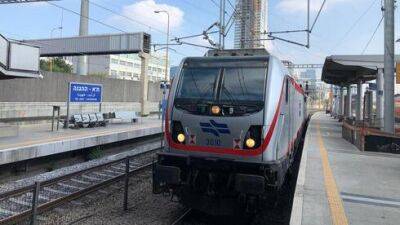 Хаос на железной дороге: десятки водителей и контролеров не вышли на работу - vesty.co.il - Израиль - Тель-Авив - Иерусалим
