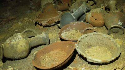 В Израиле нашли пещеру, запечатанную 3300 лет назад: ее сокровища – ровесники Рамзеса II - 24tv.ua - Израиль - Египет - Сирия - штат Индиана - Судан - Прага