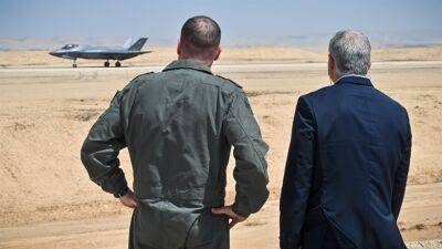 Яир Лапид - Томер Бар - Премьер-министр Яир Лапид посетил базу ВВС «Неватим» и высказался о перспективах ядерной сделки с Ираном - 7kanal.co.il - Израиль - Иран - Сша