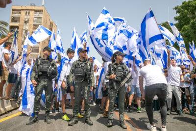 Итамар Бен-Гвир - Бен-Гвир ужесточает меры против нарушений порядка на демонстрациях: в Израиле будут задерживать за слово «фашист» - nashe.orbita.co.il - Израиль