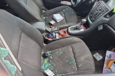 Водитель возле Сдерота напал на женщину и разбил ее машину - news.israelinfo.co.il - Израиль - Цфат - Араб