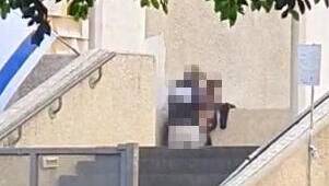 Средь бела дня: парочка занялась сексом на пороге синагоги в Тель-Авиве - vesty.co.il - Израиль - Тель-Авив