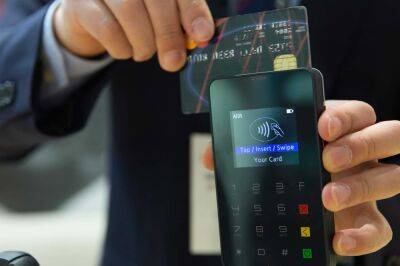 Бецалель Смотрич - Израильтянам могут увеличить кредитный лимит по банковским картам - cursorinfo.co.il