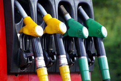 Бецалель Смотрич - Цены на бензин снижаются: Смотрич издал соответствующий указ - cursorinfo.co.il - Израиль