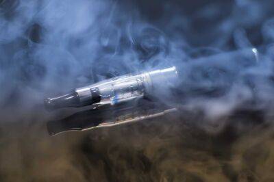 Минздрав выпустил предупреждение об электронных сигаретах, содержащих наркотик - cursorinfo.co.il