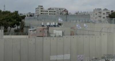Израиль начал строить бетонную стену на границах вдоль двух автомобильных шоссе - isroe.co.il - Израиль - Сдерот