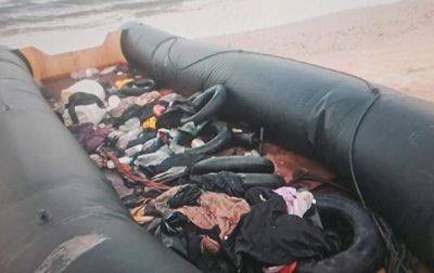 В Израиле на берег выбросило пустую лодку мигрантов - korrespondent.net - Израиль - Украина - Италия - Болгария - Тунис - Сомали - Нетания