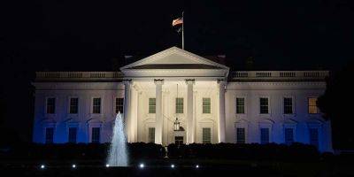 Джон Байден - Кевин Маккарти - «Это не какая-то далекая трагедия»: Белый дом окрасился в цвета израильского флага - detaly.co.il - Израиль - Сша - Президент