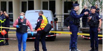 Жеральд Дарманен - Во Франции мужчина с ножом напал на школу: убил учителя и ранил нескольких человек - nv.ua - Украина - Франция - Аррас