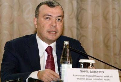 Гейдар Алиев - Сахиль Бабаев - Сахиль Бабаев разъяснил причины безработицы среди молодежи - trend.az - Азербайджан