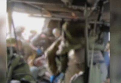 Видео: подразделение 669 на вертолетах спасает раненых под огнем - mignews.net - Видео