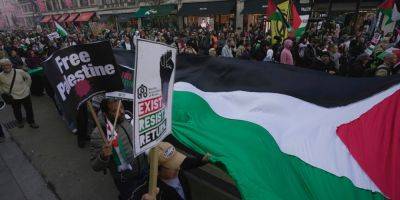 «От реки до моря»: тысячи собрались на пропалестинский марш в Лондоне (фото) - detaly.co.il - Израиль - Палестина - Лондон - Англия - London - Хамас
