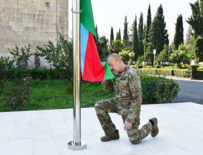 Ильхам Алиев - Президент Ильхам Алиев - Алиев - Президент Ильхам Алиев поднял Государственный флаг Азербайджанской Республики в городе Агдере (ФОТО) - trend.az - Азербайджан - Президент - Агдер