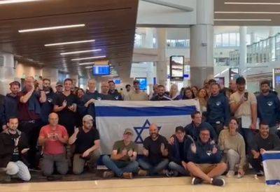 Israel friends: 150 солдат из Америки прилетели в Бен-Гурион на частном рейсе - mignews.net - Израиль - Сша - Лос-Анджелес - Из