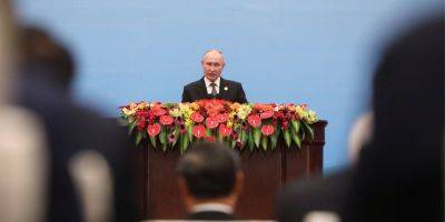 Владимир Путин - Си Цзиньпин - Путин в Китае появился в окружении офицеров с ядерным чемоданом - nv.ua - Россия - Сша - Украина - Китай - Пекин