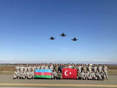 Мустафа Кемаль Ататюрк - Азербайджан - Самолеты F-16 ВВС Турции прибыли в Азербайджан - trend.az - Турция - Азербайджан - Баку - республика Нахчыванская