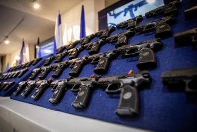 Более 100 000 граждан обратились за лицензией на оружие с начала войны - nashe.orbita.co.il