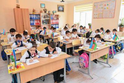 В Азербайджане начинается электронное перемещение учащихся школ - trend.az - Азербайджан