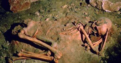 Жили и умирали в пещерах: когда люди впервые начали хоронить своих мертвецов - focus.ua - Сша - Украина - штат Аризона