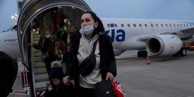 Более 100 евреев-сирот из Украины, которых приняли в Ашкелоне, вынуждены снова переселиться - detaly.co.il - Израиль - Россия - Украина - Житомир - Хамас - Из