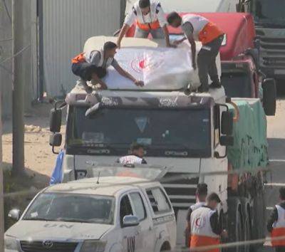 В Газу въехали еще 12 грузовиков с гуманитарной помощью - mignews.net