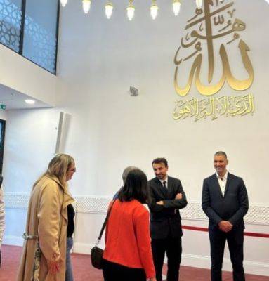 Это у вас марши исламистов, а мэр Лиона открыл новую мечеть - mignews.net - Франция - Это