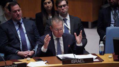 Гилад Эрдан - Эли Коэн - Израиль назвал "позорной" резолюцию ООН о перемирии - svoboda.org - Израиль - Россия - Сша - Австрия - Иордания - Венгрия - Чехия - Хорватия - Парагвай - Гватемала
