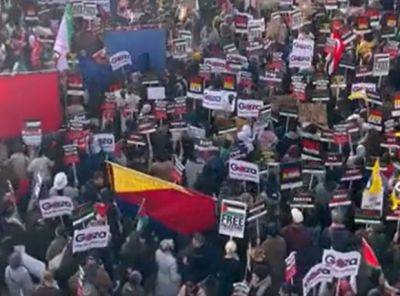 Риши Сунак - Тысячи людей участвуют в пропалестинской акции протеста в Лондоне - mignews.net - Израиль - Палестина - Сша - Лондон - Англия - London
